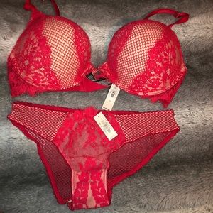 VS bombshell bra and panty set